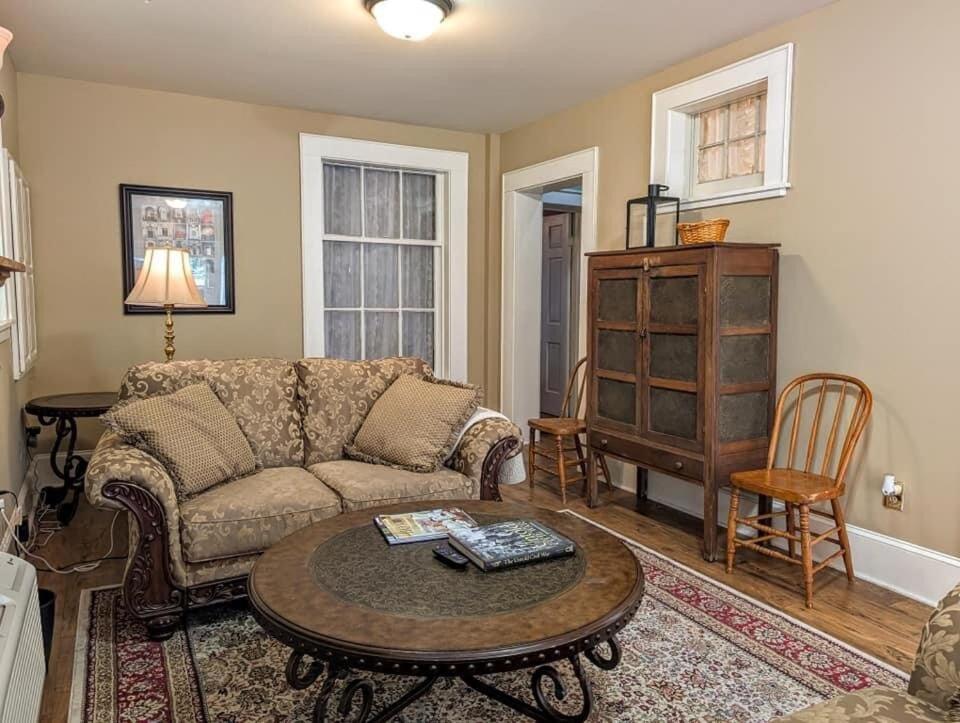 Downtown Historic Home, Easy Walk From State Street Bristol Kültér fotó