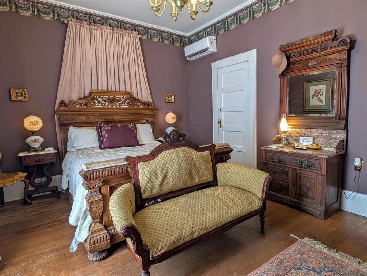 Downtown Historic Home, Easy Walk From State Street Bristol Kültér fotó